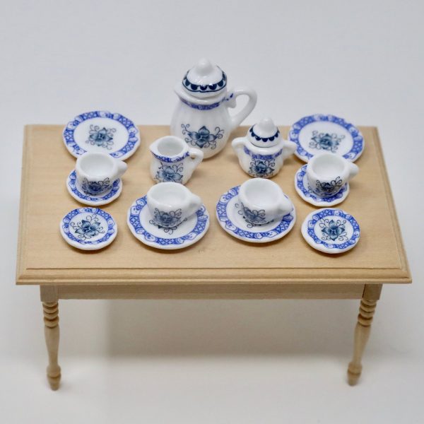 Tea Set Blue & White Floral