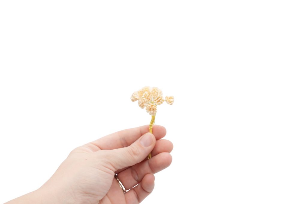 Ivory Button Mums Ivory Mums Set of 10 | 1:12 Dollhouse Miniature | The Modern Dollhouse